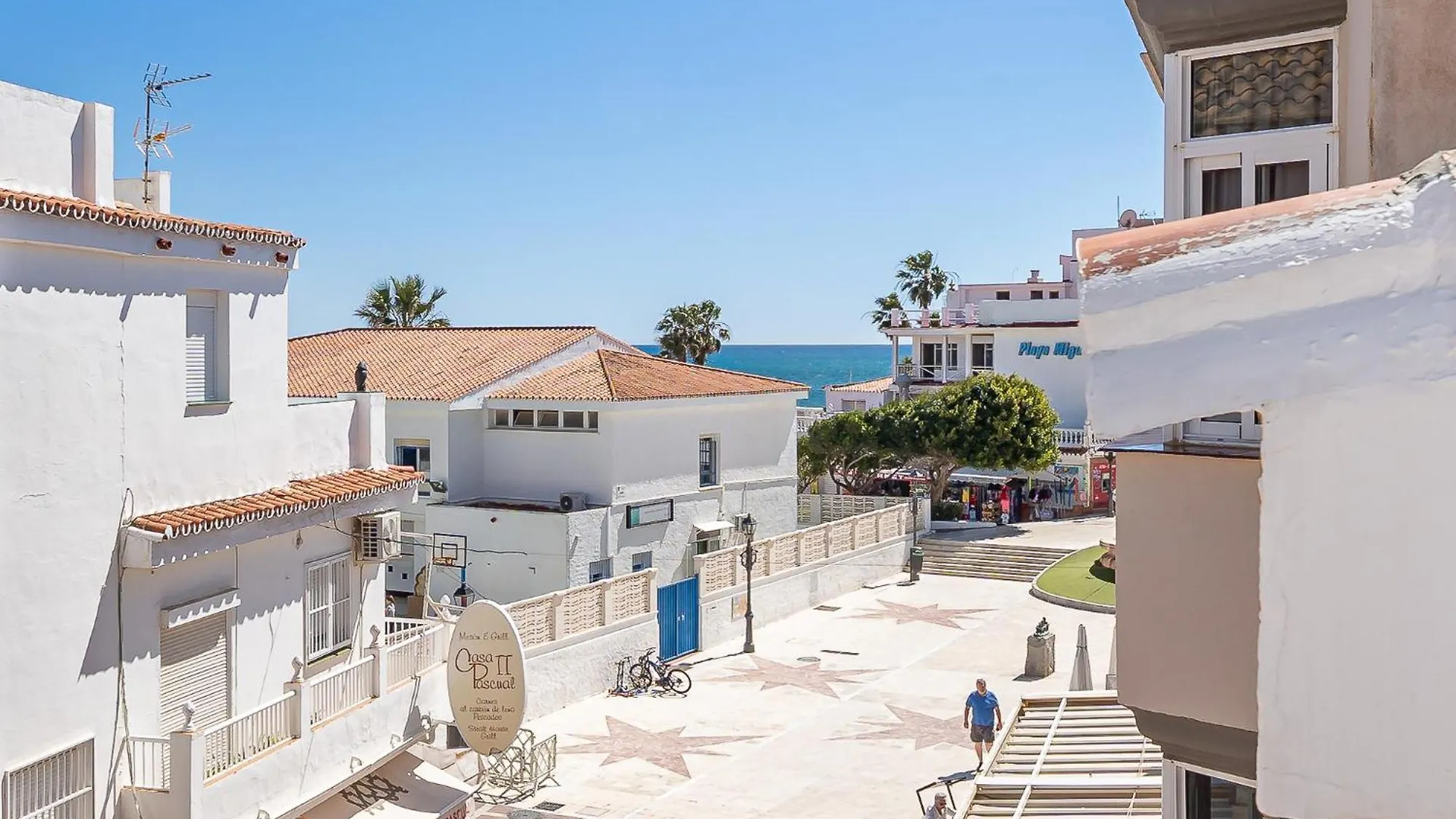 797 Holiday Rentals- Carrasco Beach 2 Torremolinos Spain